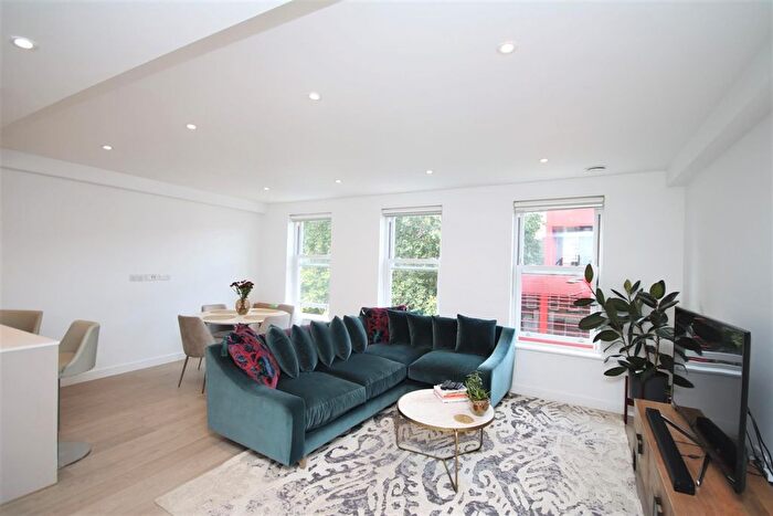 1 Bedroom Flat To Rent In Britton Street, London, EC1M