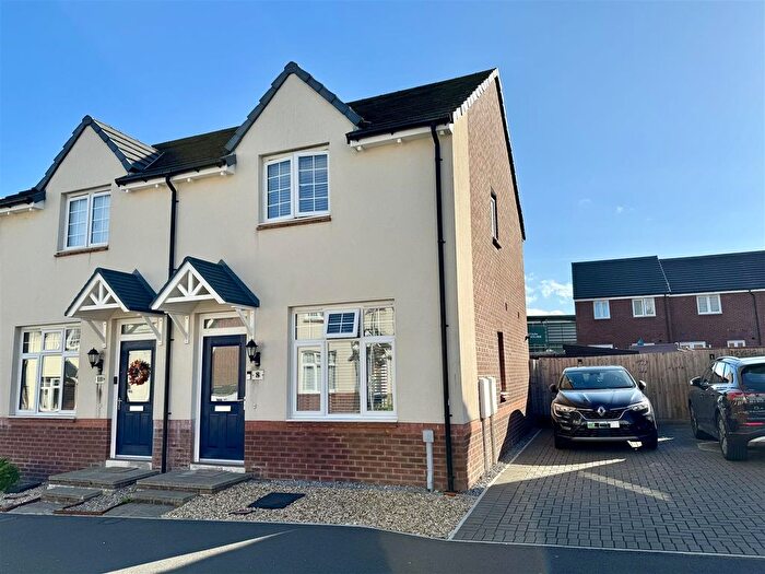 2 Bedroom Semi-detached House For Sale In Ffordd Y Neuadd, Cross Hands, SA14