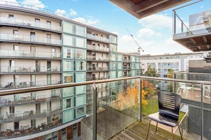 1 Bedroom Flat To Rent In Station Approach, Hayes, UB3