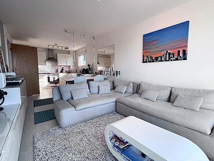 2 Bedroom Apartment To Rent In Restell Close, London, SE3