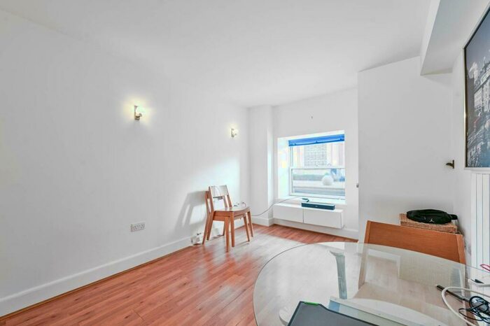 1 Bedroom Flat To Rent In Building, Woolwich, London, SE18