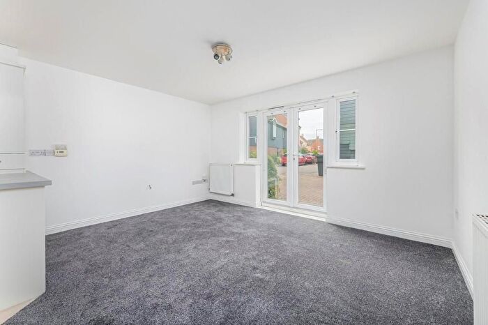 2 Bedroom Flat For Sale In Dragonfly Lane, Cringleford, Norwich, NR4