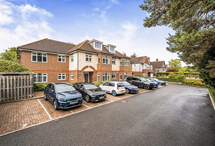 2 Bedroom Flat For Sale In St. Johns Road, Tunbridge Wells, Kent, TN4
