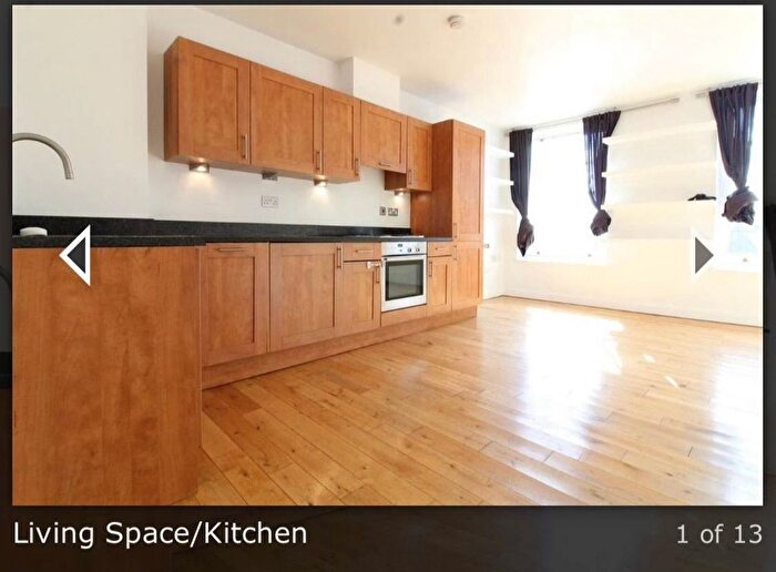 2 Bedroom Flat To Rent In Stoke Newington, London, N16