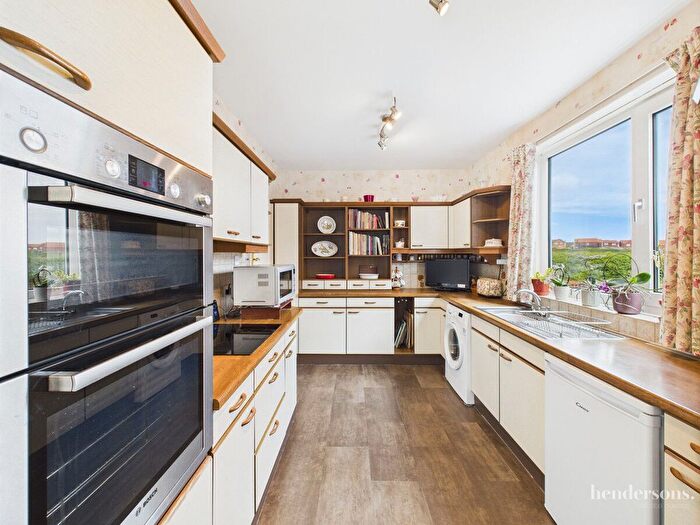 3 Bedroom Semi-Detached House For Sale In Guisborough Road, Whitby, YO21