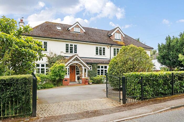 6 Bedroom Detached House For Sale In The Ridgeway, Northaw, EN6