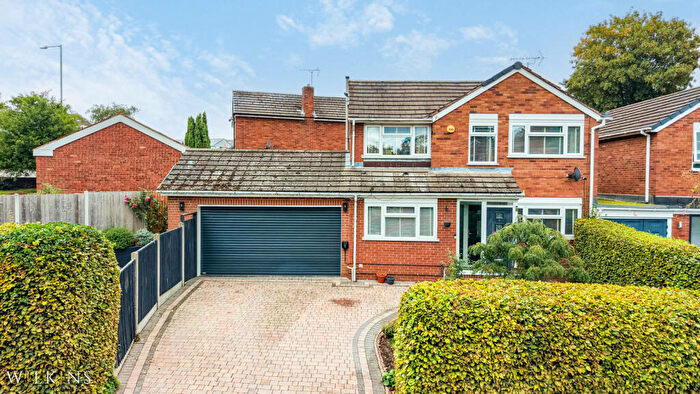 4 Bedroom Detached House For Sale In Coleshill Road, Curdworth, Sutton Coldfield, Warwickshire, B76
