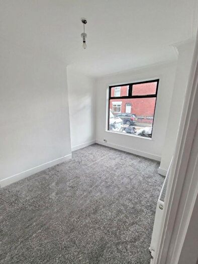 4 Bedroom Semi-Detached House For Sale In Deepdale Drive, Swinton, Greater Manchester, M27