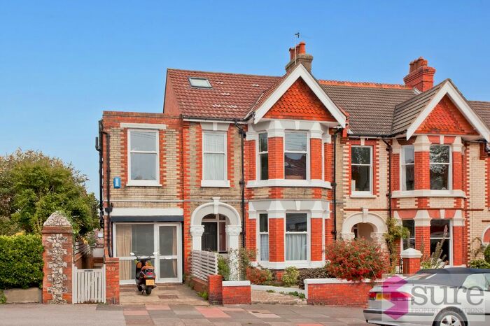3 Bedroom Flat To Rent In Ditchling Road, Brighton, East Sussex BN1