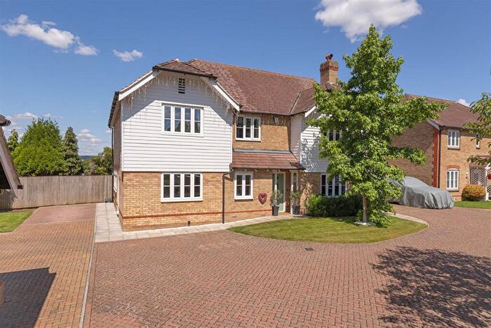 5 Bedroom Detached House For Sale In Bull Lane, Eccles, Aylesford, ME20