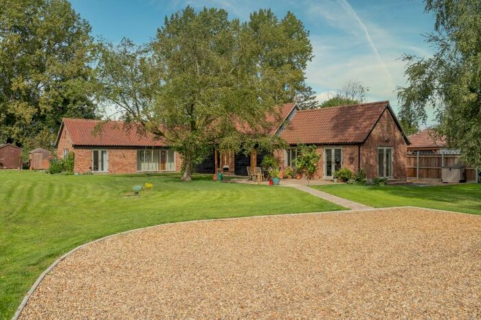 3 Bedroom Barn Conversion For Sale In Brakefield Green, Yaxham, Dereham, NR19