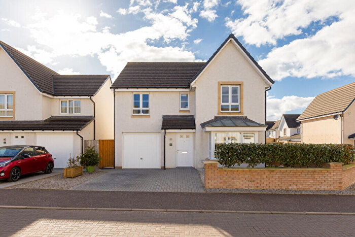 4 Bedroom Detached House For Sale In Sandercombe Drive, South Queensferry, EH30