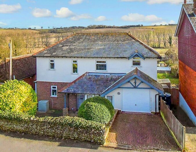 4 Bedroom Detached House For Sale In High Street, Elham, Canterbury, Kent, CT4