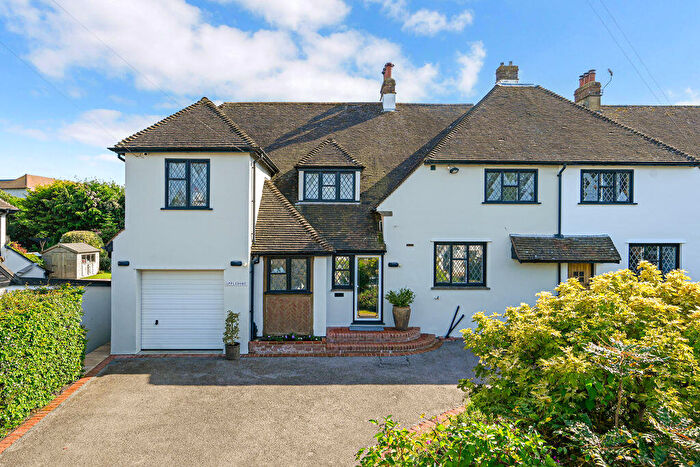 5 Bedroom Semi-Detached House For Sale In Saltwood/Hythe, CT21