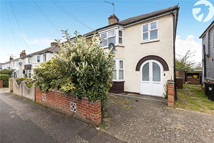 3 Bedroom Semi Detached House For Sale In Mitchell Avenue, Northfleet, Kent, DA11
