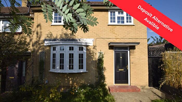 3 Bedroom Semi-Detached House To Rent In Hailsham Close, Romford, RM3
