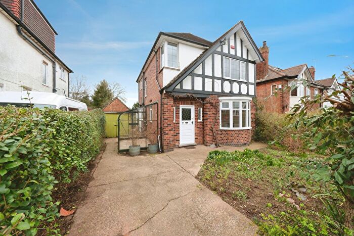 3 Bedroom Detached House For Sale In Brookland Drive, Nottingham, NG9