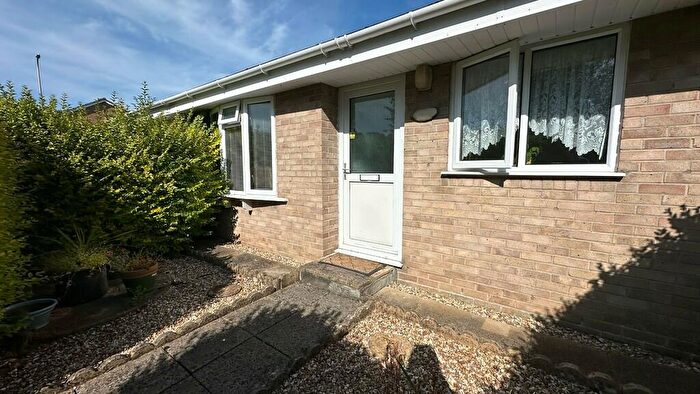 2 Bedroom Semi-Detached Bungalow To Rent In Magdalen Way, Worle, BS22