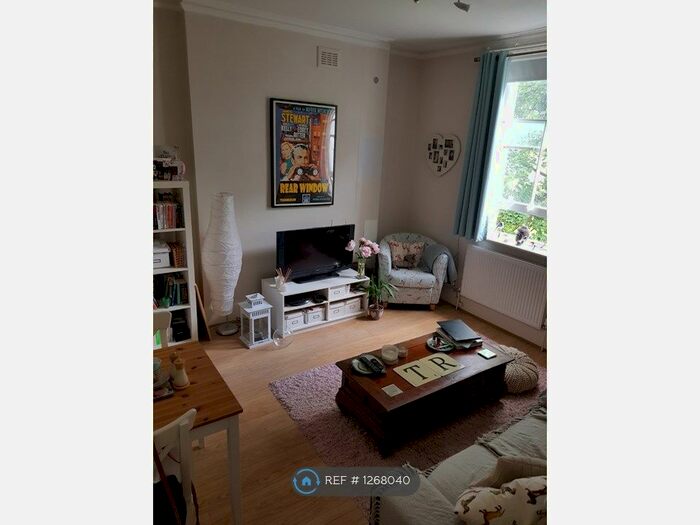 1 Bedroom Flat To Rent In Montserrat Road, London, SW15