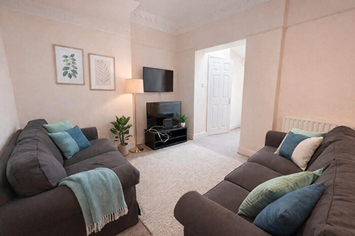 8 Bedroom Terraced House To Rent In Gloucester Road, Horfield, BS7