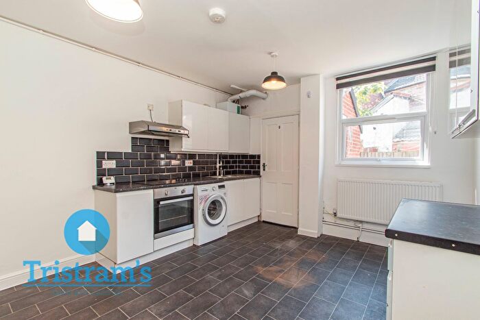 4 Bedroom Terraced House To Rent In Wilford Crescent East, Nottingham, NG2