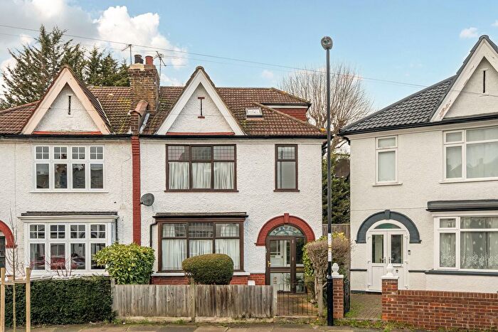 4 Bedroom Semi Detached House For Sale In Penberth Road, London, SE6