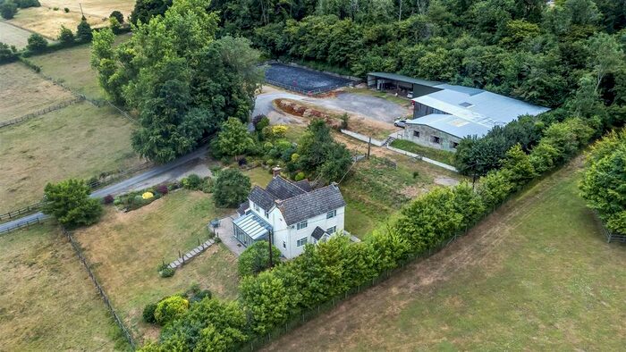 4 Bedroom Equestrian Property For Sale In Lynsore Bottom, Upper Hardres, Canterbury, CT4
