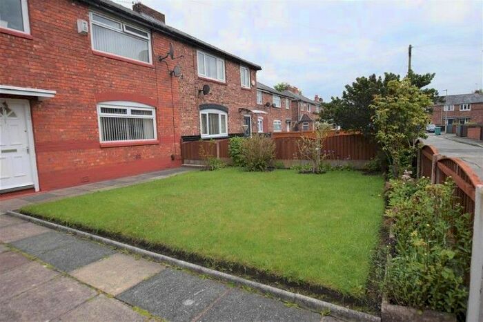 3 Bedroom Semi-Detached House To Rent In Handley Avenue, Manchester, M14