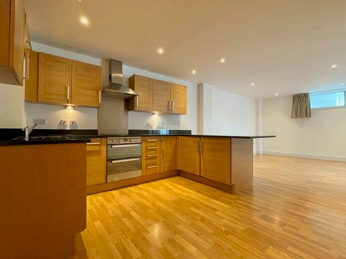 2 Bedroom Flat To Rent In Alluvium Court Long Lane 4Pd, London SE1