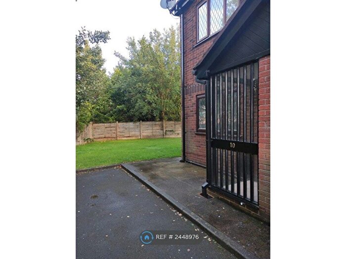 1 Bedroom Flat To Rent In Naples Road, Stockport, SK3