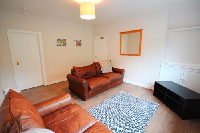 3 Bedroom Flat To Rent In Holburn Street, Aberdeen, AB10