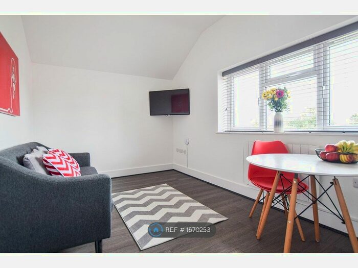 1 Bedroom Flat To Rent In Crewe Road, Willaston, Nantwich, CW5