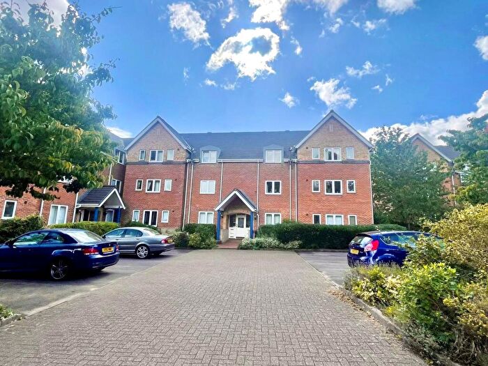 2 Bedroom Apartment To Rent In The Moorings, CF64