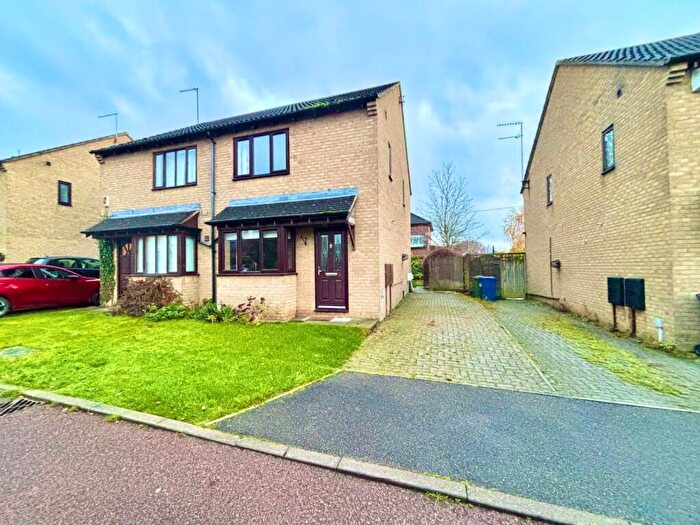 3 Bedroom Semi-Detached House For Sale In Bridle Close, Brafield-on-the-Green, Northamptonshire, NN7