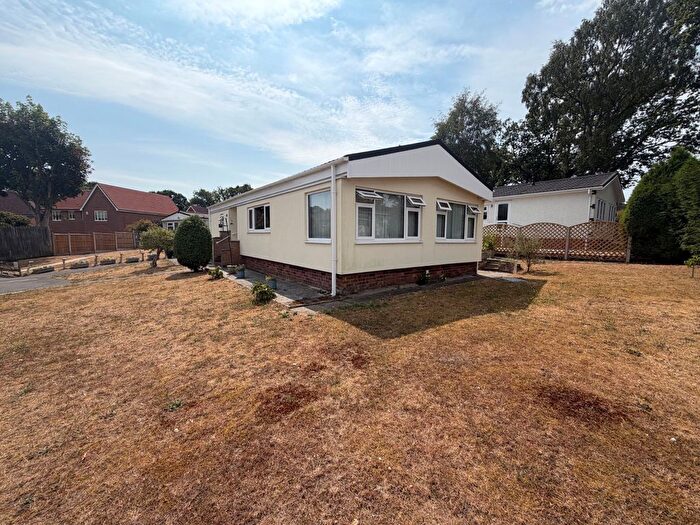 2 Bedroom Bungalow To Rent In Heathlands Park, Foxhall Road, Rushmere St. Andrew, Ipswich, IP4