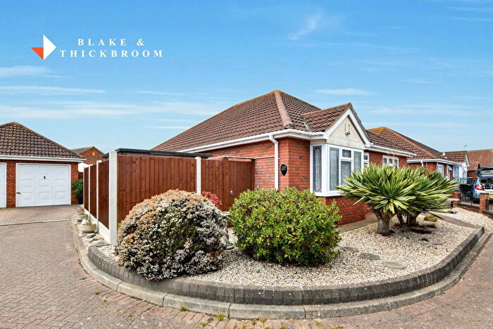 3 Bedroom Detached Bungalow For Sale In Bawdsey Close, Clacton-on-sea, CO16
