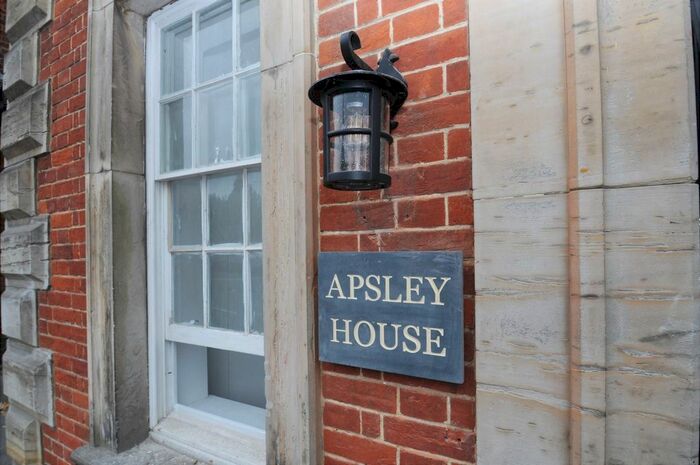 2 Bedroom Flat To Rent In Chart Road, Ashford, TN23