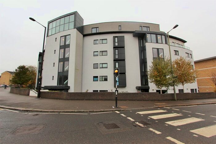 1 Bedroom Flat To Rent In Arc Court, Friern Barnet Road, New Southgate, N11