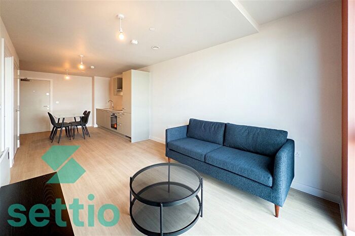 1 Bedroom Flat To Rent In Trafford Gardens, M16