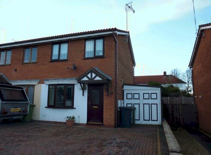 2 Bedroom Semi-Detached House To Rent In Sussex Close, Nuneaton, CV10
