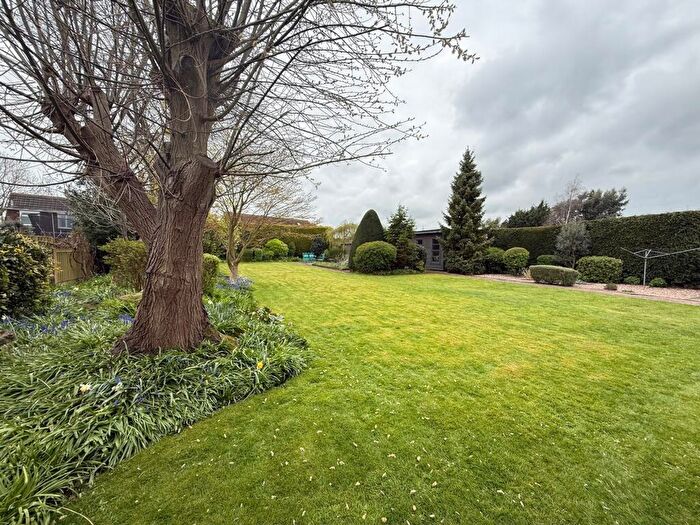 6 Bedroom Detached House For Sale In Woodland Avenue, Breaston, DE72