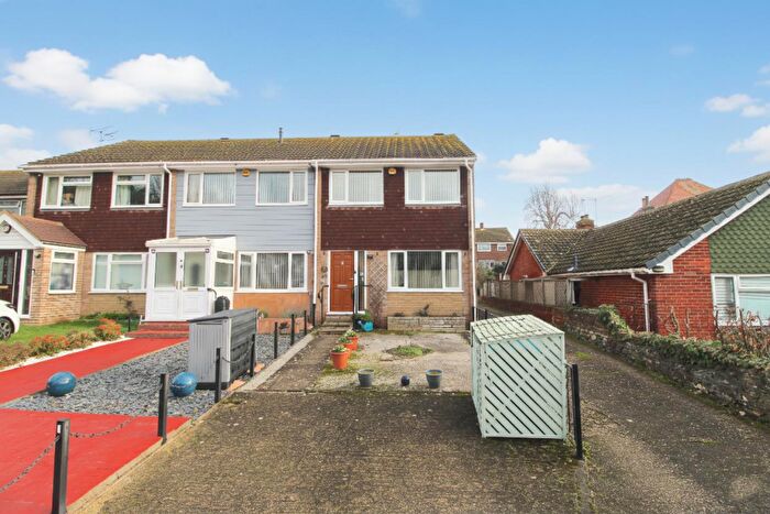 3 Bedroom End Of Terrace House For Sale In Foads Lane, Cliffsend, Ramsgate, CT12