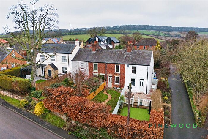 2 Bedroom Cottage For Sale In Church Street North, Old Whittington, Chesterfield, Derbyshire, S41