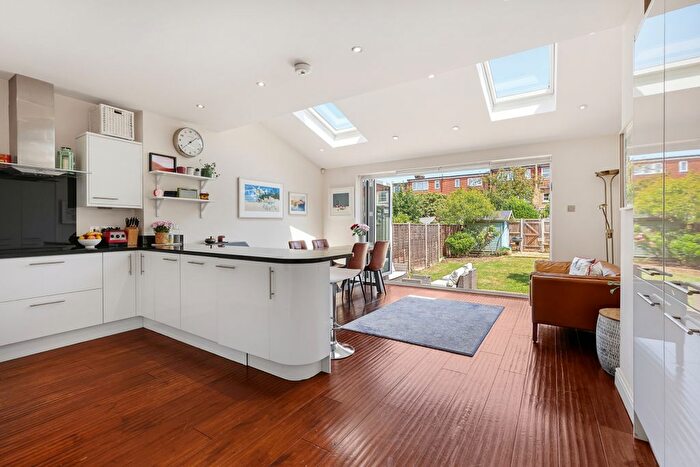 5 Bedroom Terraced House For Sale In Barnfield Road, Ealing, London, W5