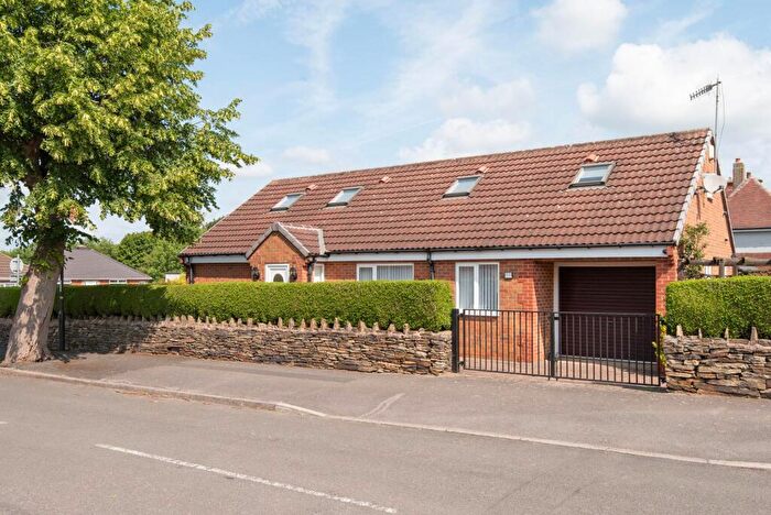 4 Bedroom Detached Bungalow For Sale In Manor Avenue, Brimington, S43