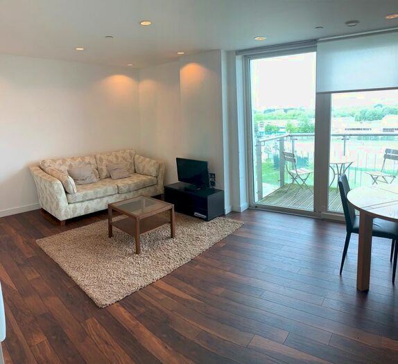 2 Bedroom Flat To Rent In Media City Uk, Salford, M50