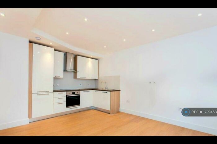 1 Bedroom Flat To Rent In Hodford Road, London, NW11