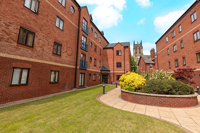 2 Bedroom Flat To Rent In Langtons Wharf, The Calls, Leeds, LS2