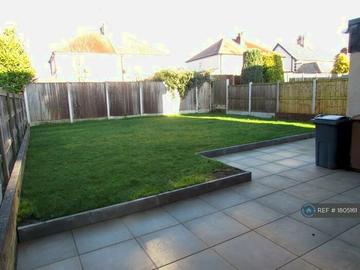 4 Bedroom Detached House To Rent In Ffordd Pentre, Mold, CH7