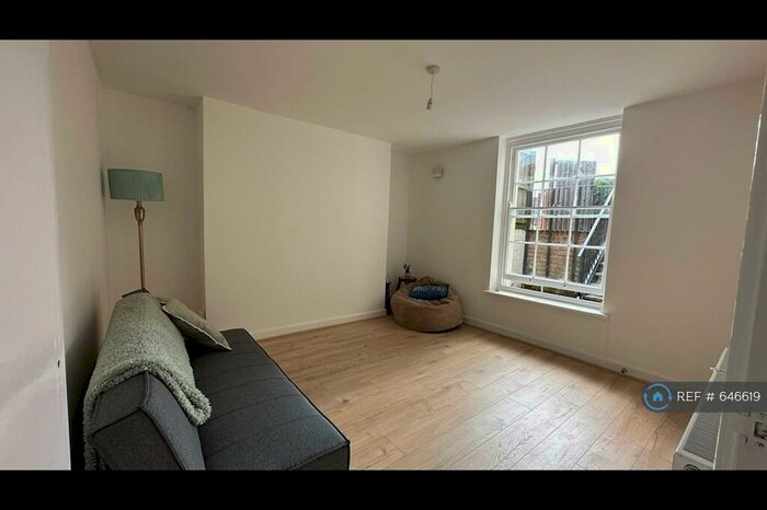 1 Bedroom Flat To Rent In London Road, Cheltenham, GL52